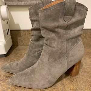 🖤 REDUCED 🖤 Oasis Society Faux Suede Booties - Women’s Size 10 // Cowboy Boot